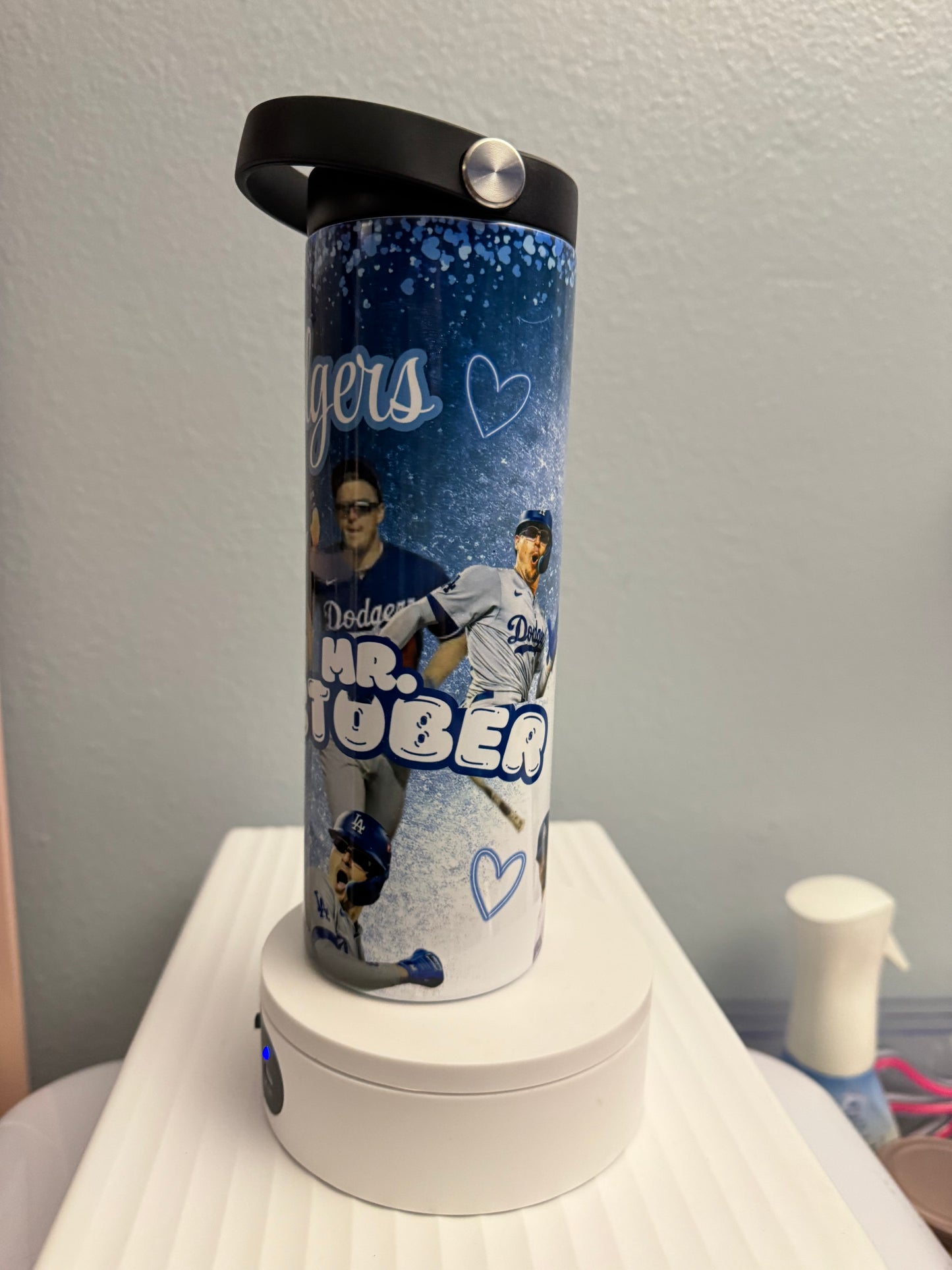 Dodgers tumblers featuring Kike Hernandez inspiration